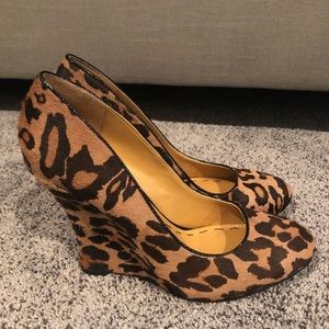 Like new leopard print (calf hair) wedge size 8.5